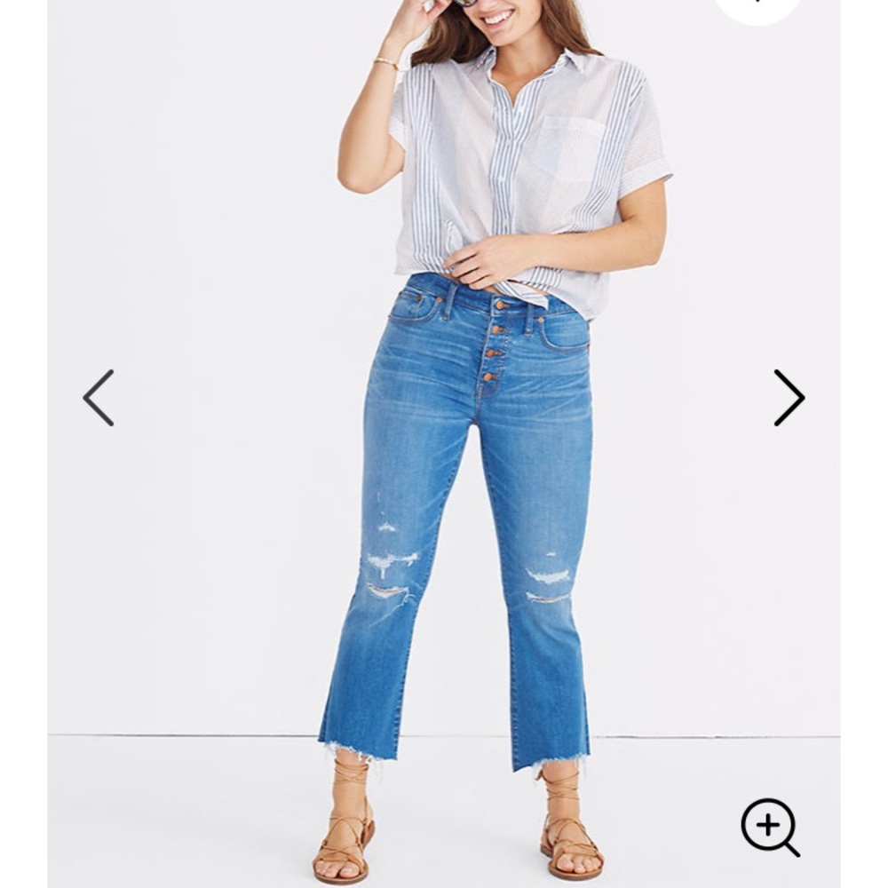 Cali Demi-Boot Jeans: Button-Front Edition